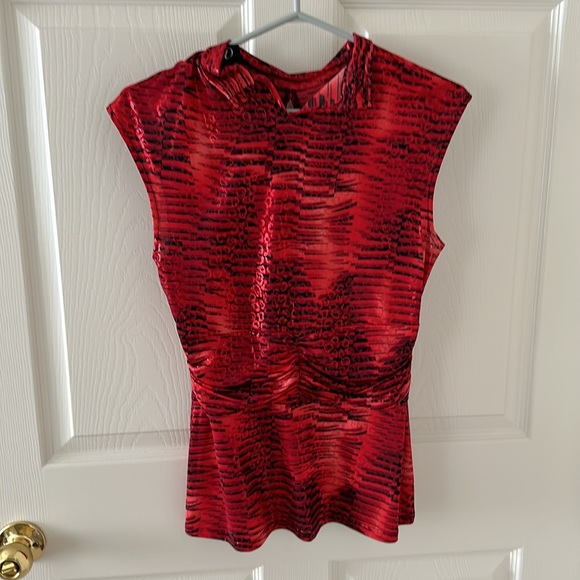 Sexy red top for night out - Picture 2 of 2